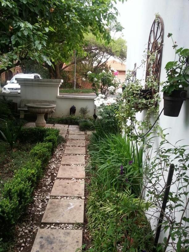 Oxnead Guesthouse Pretoria-Noord 外观 照片