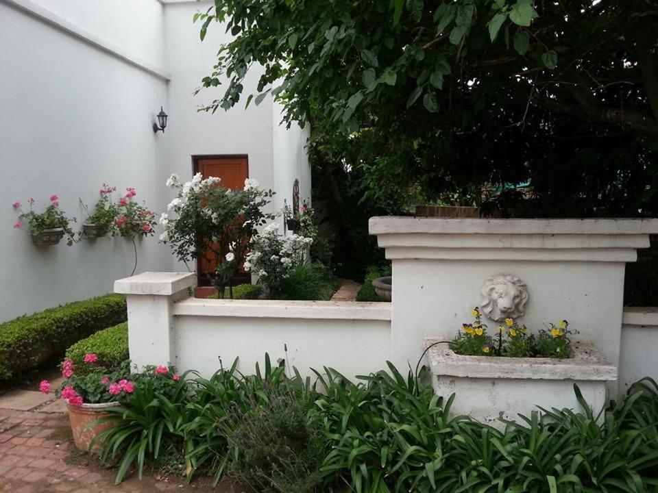 Oxnead Guesthouse Pretoria-Noord 外观 照片